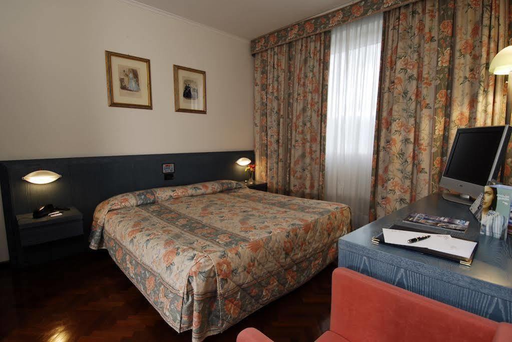 Park Hotel Ripaverde Borgo San Lorenzo Buitenkant foto