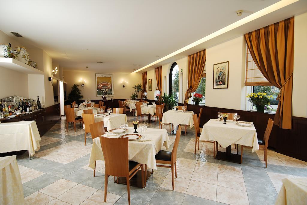 Park Hotel Ripaverde Borgo San Lorenzo Buitenkant foto